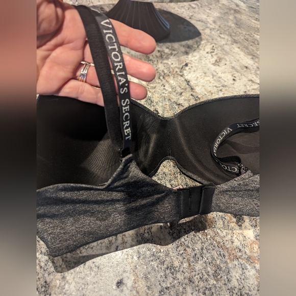 NWT Victoria secret T-shirt bra sz.38DD - Picture 2 of 5